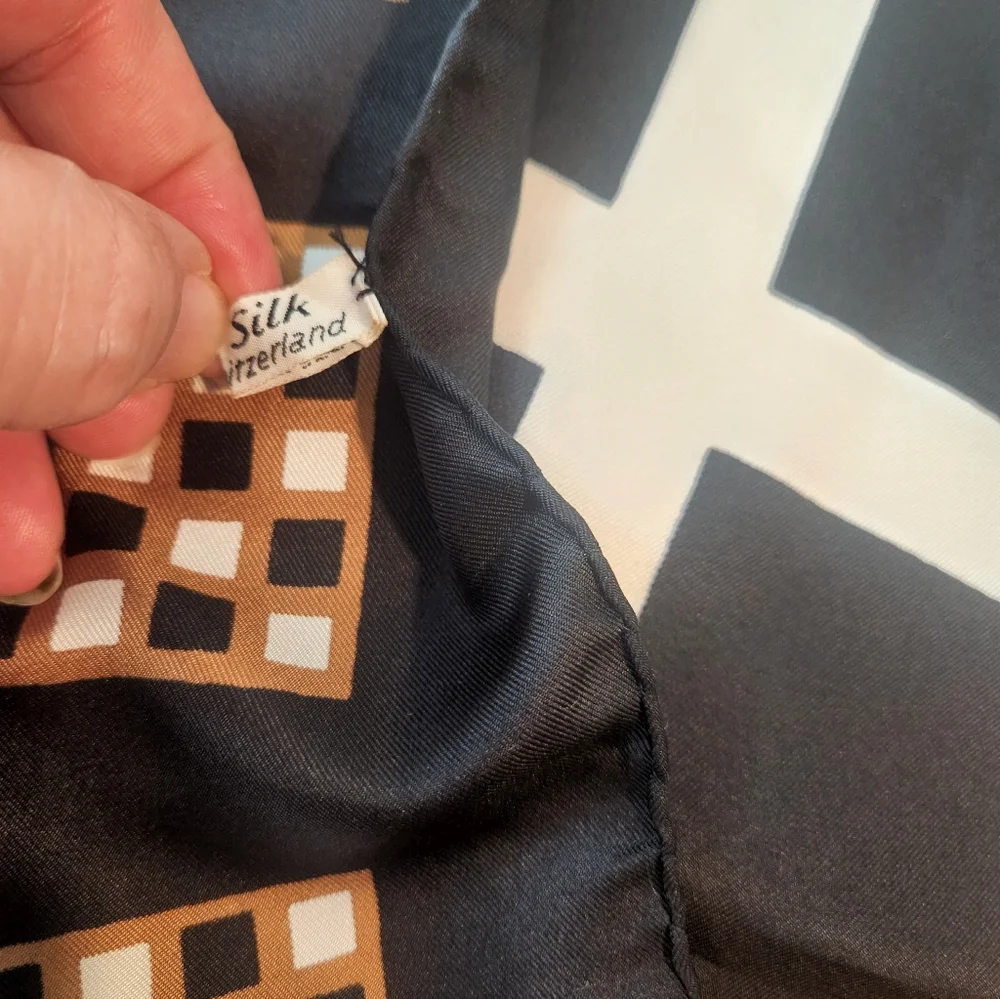 Elegant Black and Brown Checkered Scarf